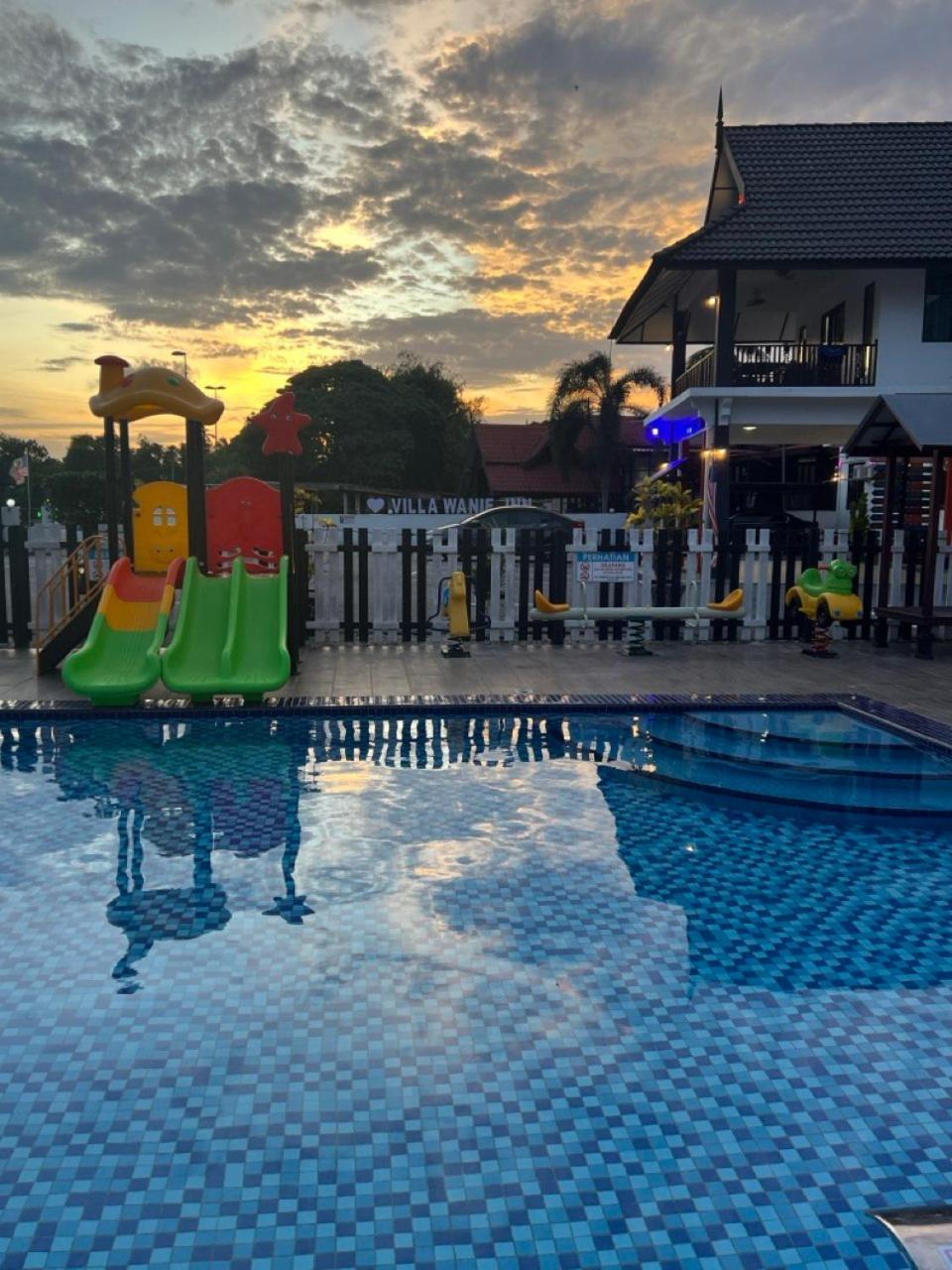 Villa Wanie Inn Setiu Εξωτερικό φωτογραφία